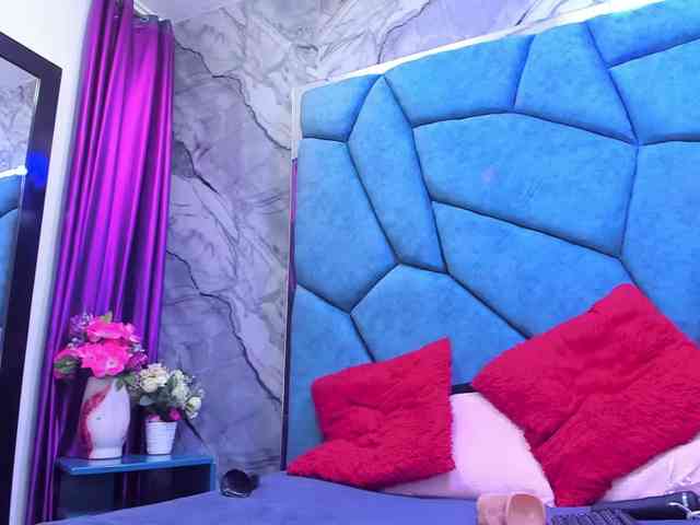JulietaDiamond webcam