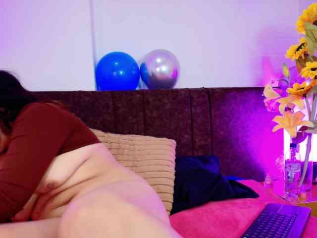 EmiilyGrantt Live Webcam on BongaCams