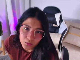 alajndraatul Porn Show