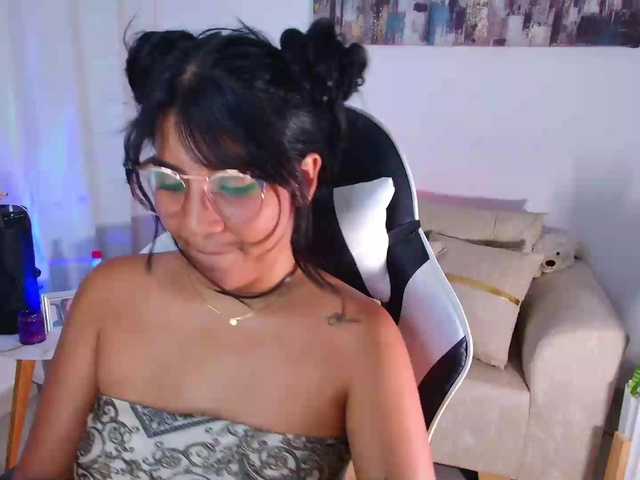 alajndraatul live cam on BongaCams