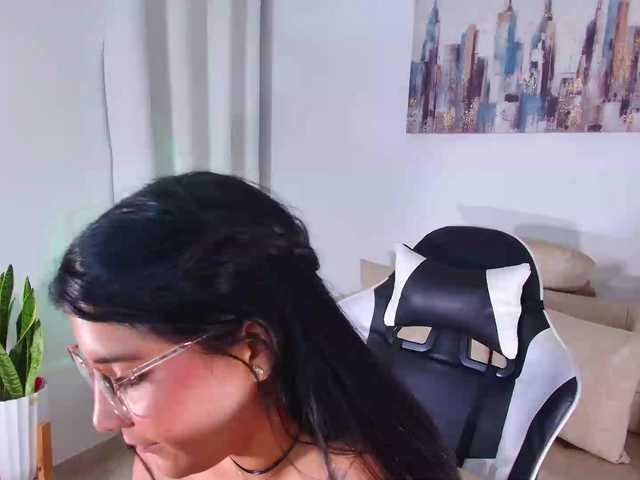 alajndraatul live cam on BongaCams