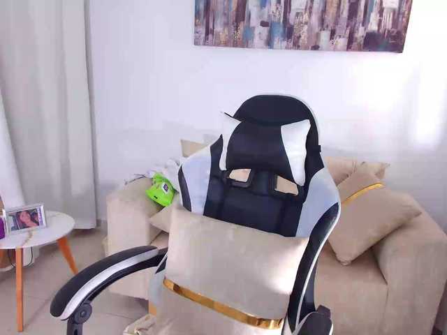 alajndraatul live cam on BongaCams