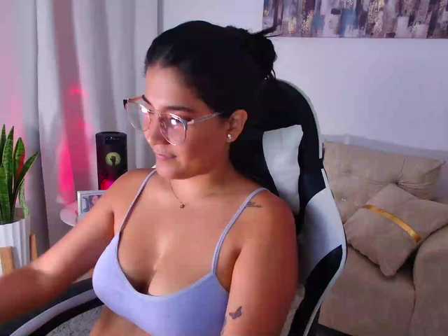 alajndraatul live cam on BongaCams