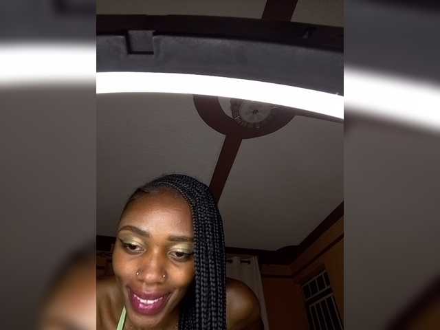 Africal live cam on BongaCams