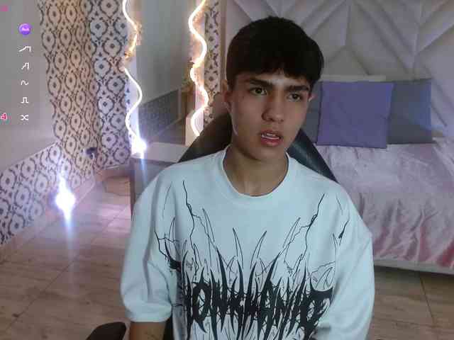 Damian-tay