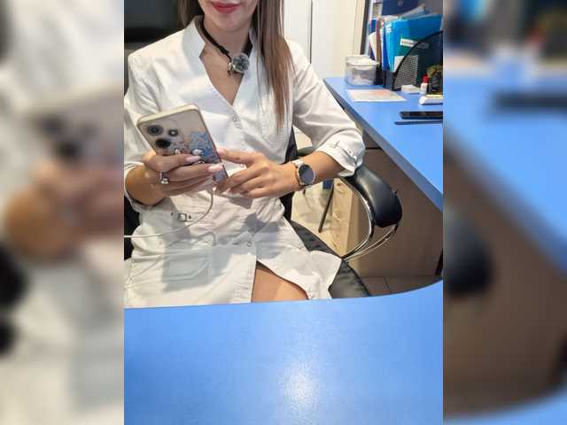 AngelikaM1 live cam on BongaCams
