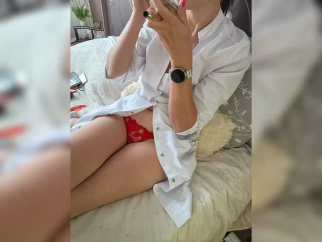 AngelikaM1, live now on BongaCams