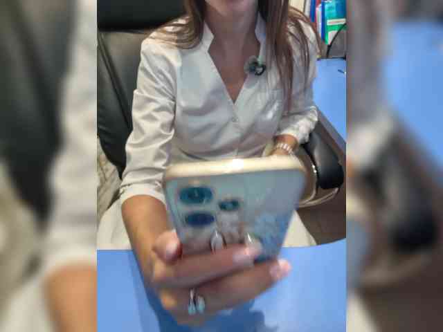 AngelikaKoshka webcam