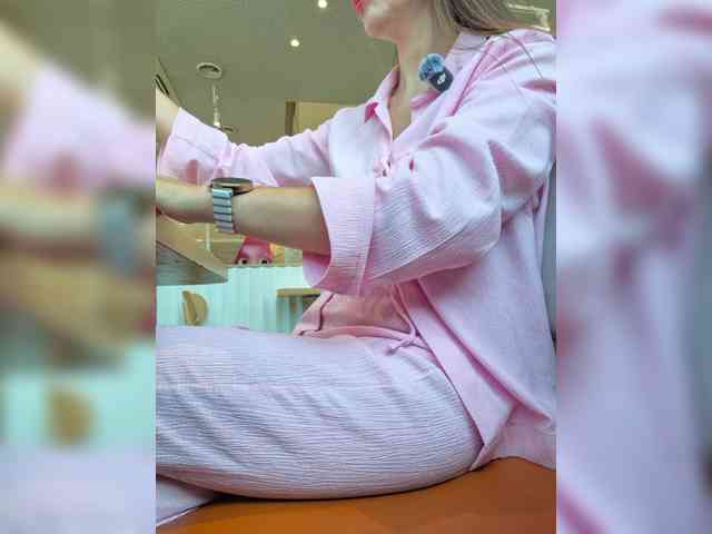 AngelikaKoshka webcam