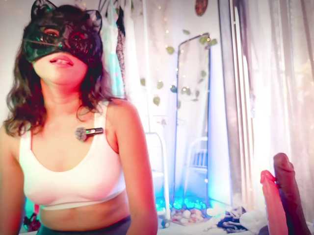 Sinandskin, live now on BongaCams