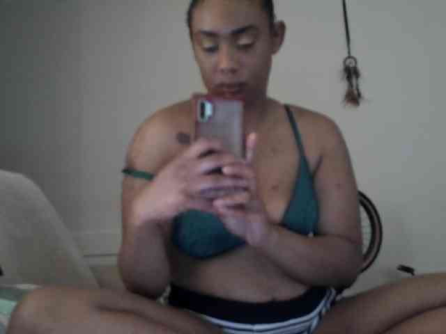 BraziLaveauxx webcam