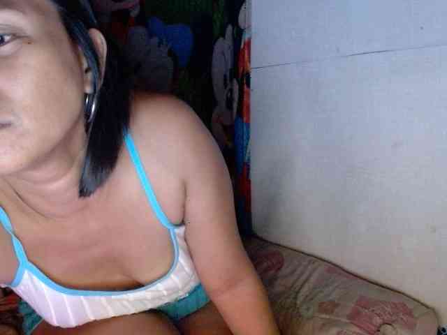 Asianhotyuks1 webcam