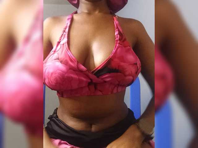 Naughtyobsession live cam on BongaCams