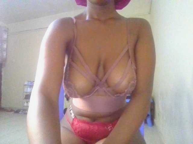 Naughtyobsession live cam on BongaCams