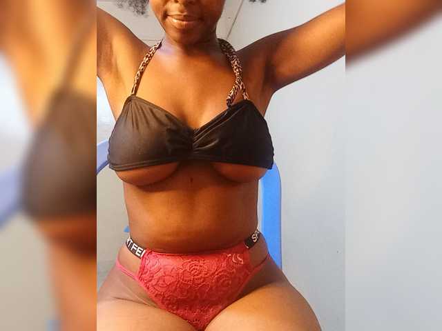 Naughtyobsession live cam on BongaCams