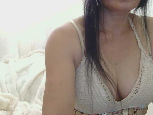 Pretty09 live cam on BongaCams
