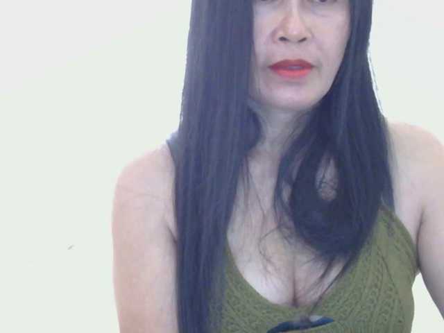 Pretty09 live cam on BongaCams