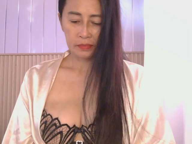 Pretty09, en directo ahora en BongaCams