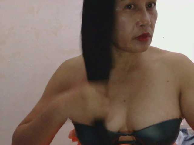 Pretty09 live cam on BongaCams