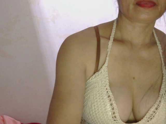 Pretty09 live cam on BongaCams