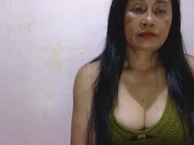 Pretty09 live cam on BongaCams