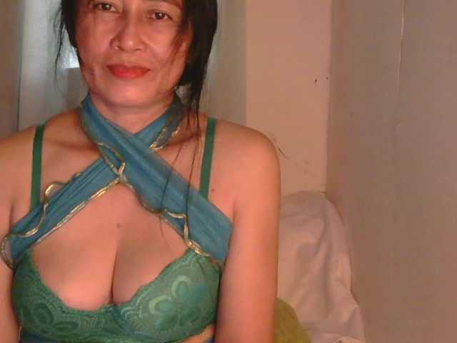 Pretty09 live cam on BongaCams
