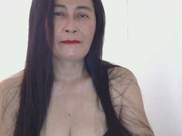 Pretty09 live cam on BongaCams