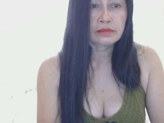 Pretty09 live cam on BongaCams