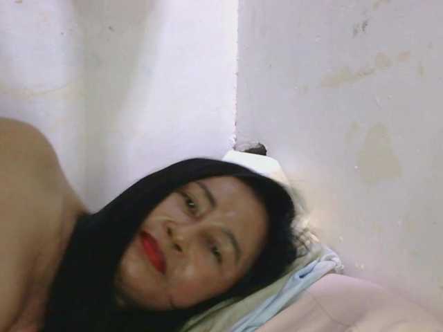 Pretty09 live cam on BongaCams