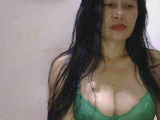 Pretty09 webcam