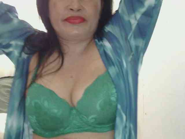 Pretty09 webcam