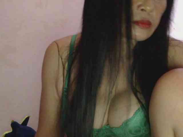 Pretty09 webcam