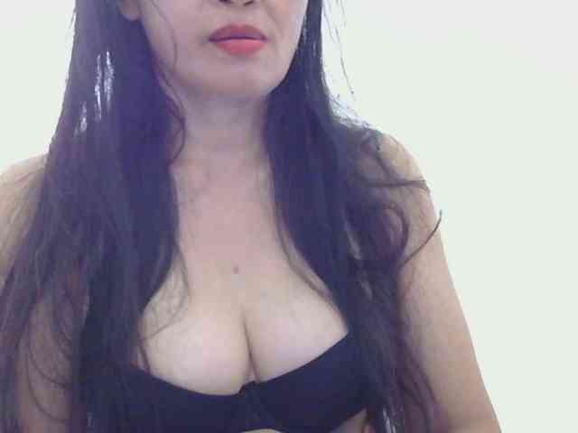 Pretty09 webcam