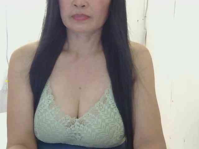 Pretty09 webcam
