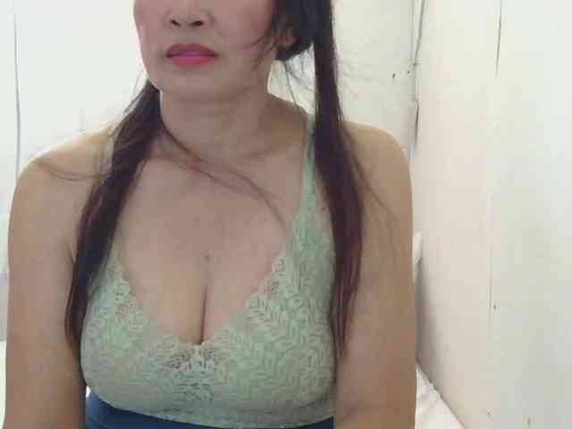 Pretty09's cam show statistics and live stream