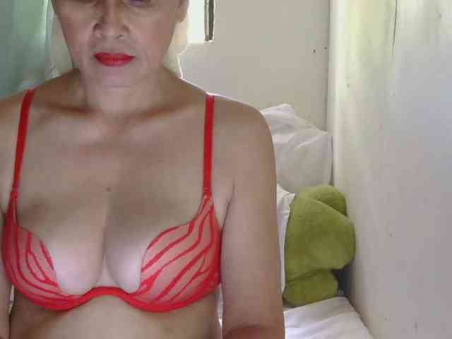 Pretty09 webcam