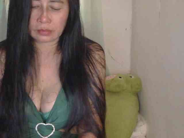 Pretty09 webcam