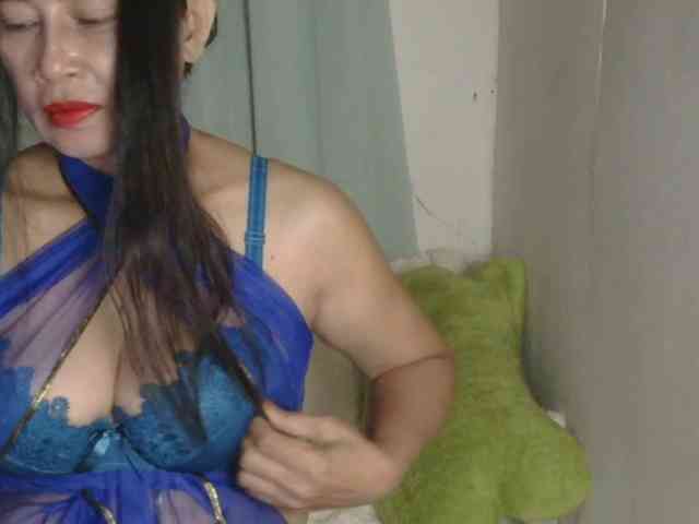 Pretty09 webcam