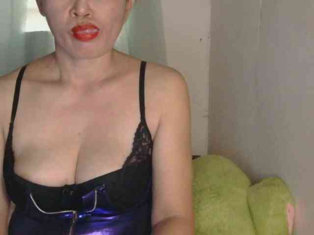 Pretty09 webcam
