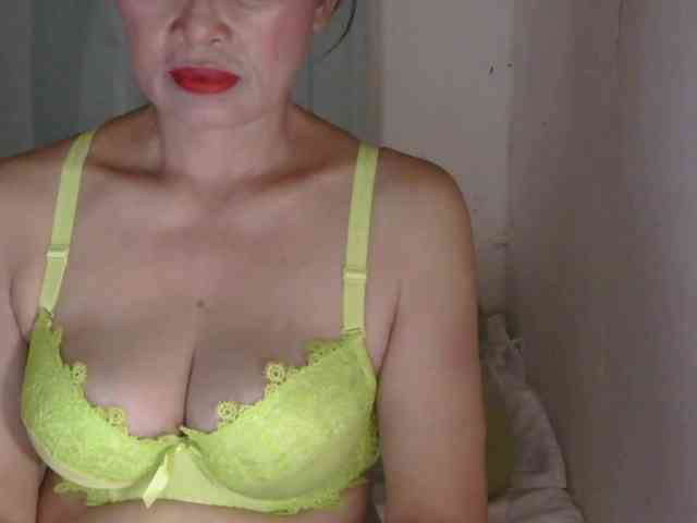 Pretty09 webcam