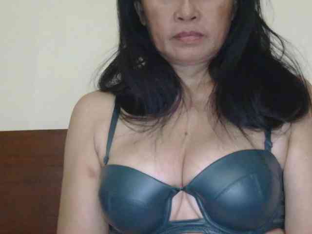 Pretty09 webcam