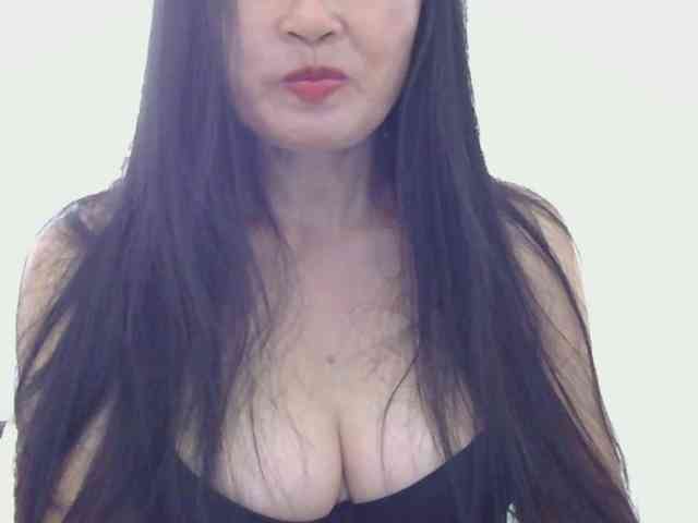 Pretty09 webcam