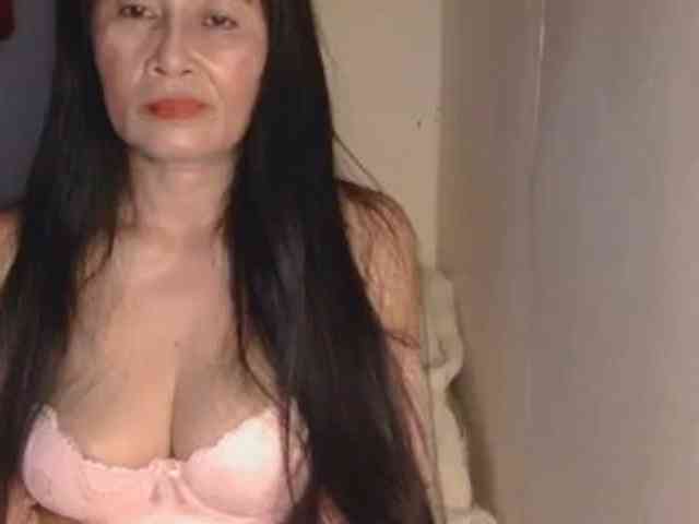 Pretty09 webcam