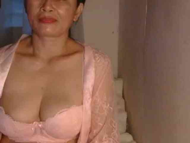 Pretty09 webcam