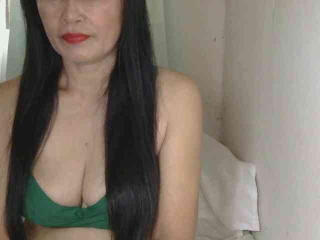 Pretty09 webcam