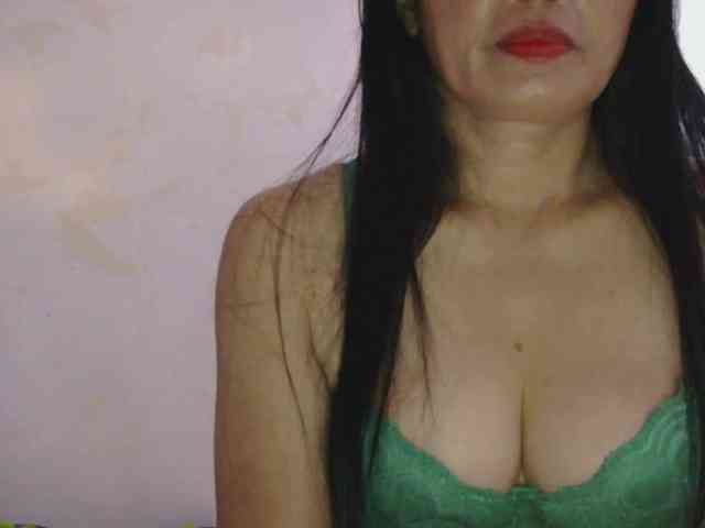 Pretty09 webcam