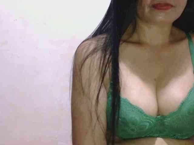 Pretty09 webcam