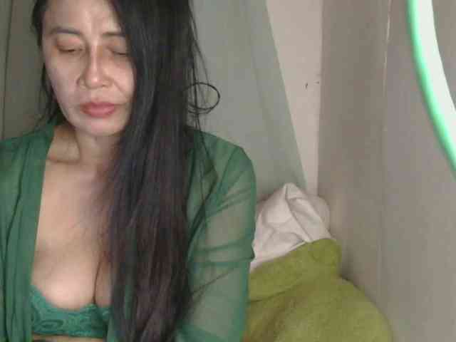 Pretty09 webcam