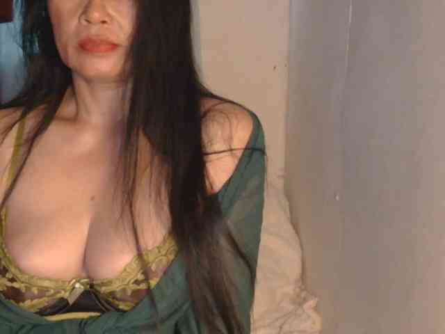 Pretty09 webcam