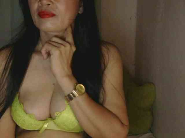 Pretty09 webcam